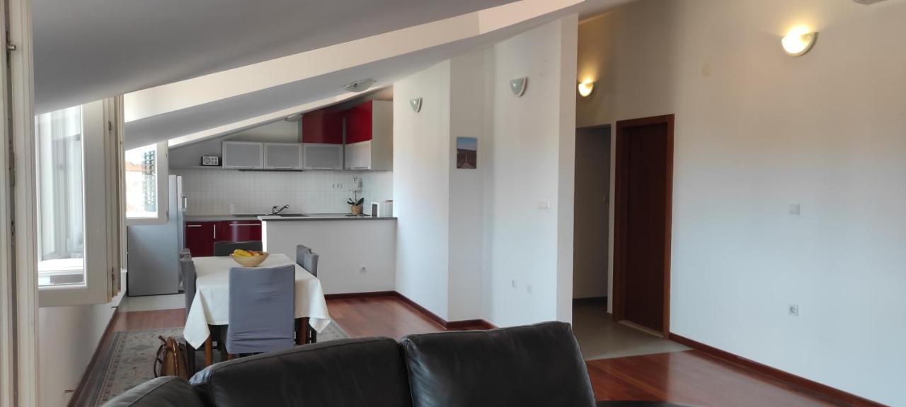 Luxury City Centre Apartment With Stunning View Omiš Extérieur photo