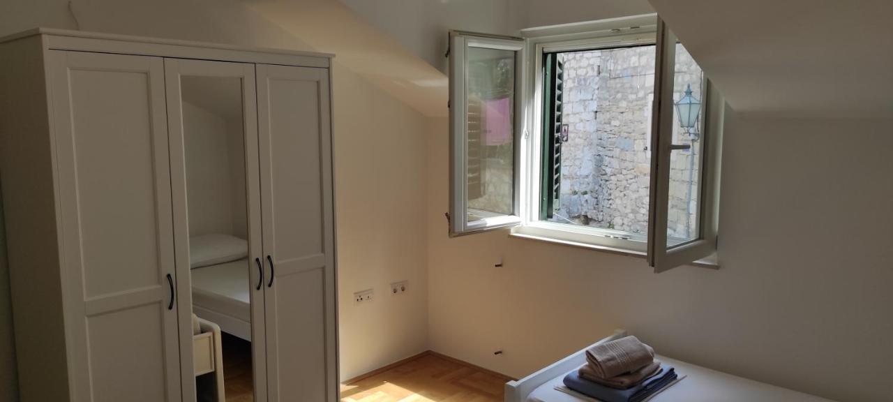Luxury City Centre Apartment With Stunning View Omiš Extérieur photo