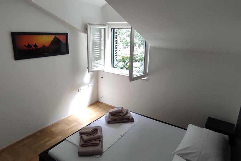 Luxury City Centre Apartment With Stunning View Omiš Extérieur photo