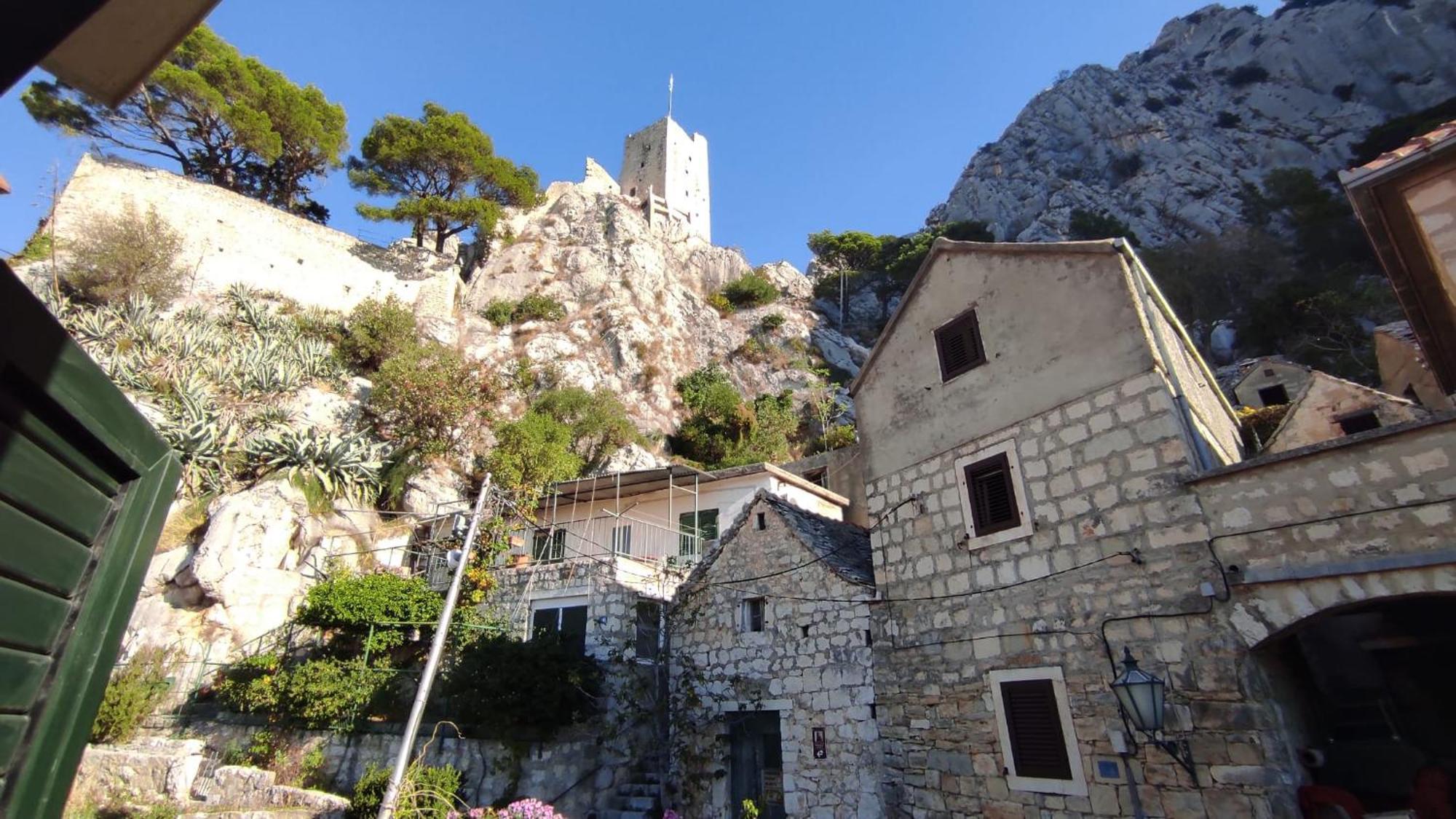 Luxury City Centre Apartment With Stunning View Omiš Extérieur photo